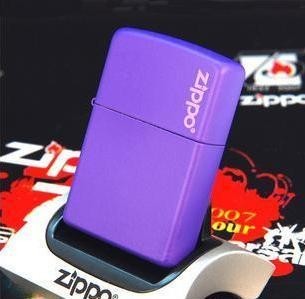 ZIPPO 